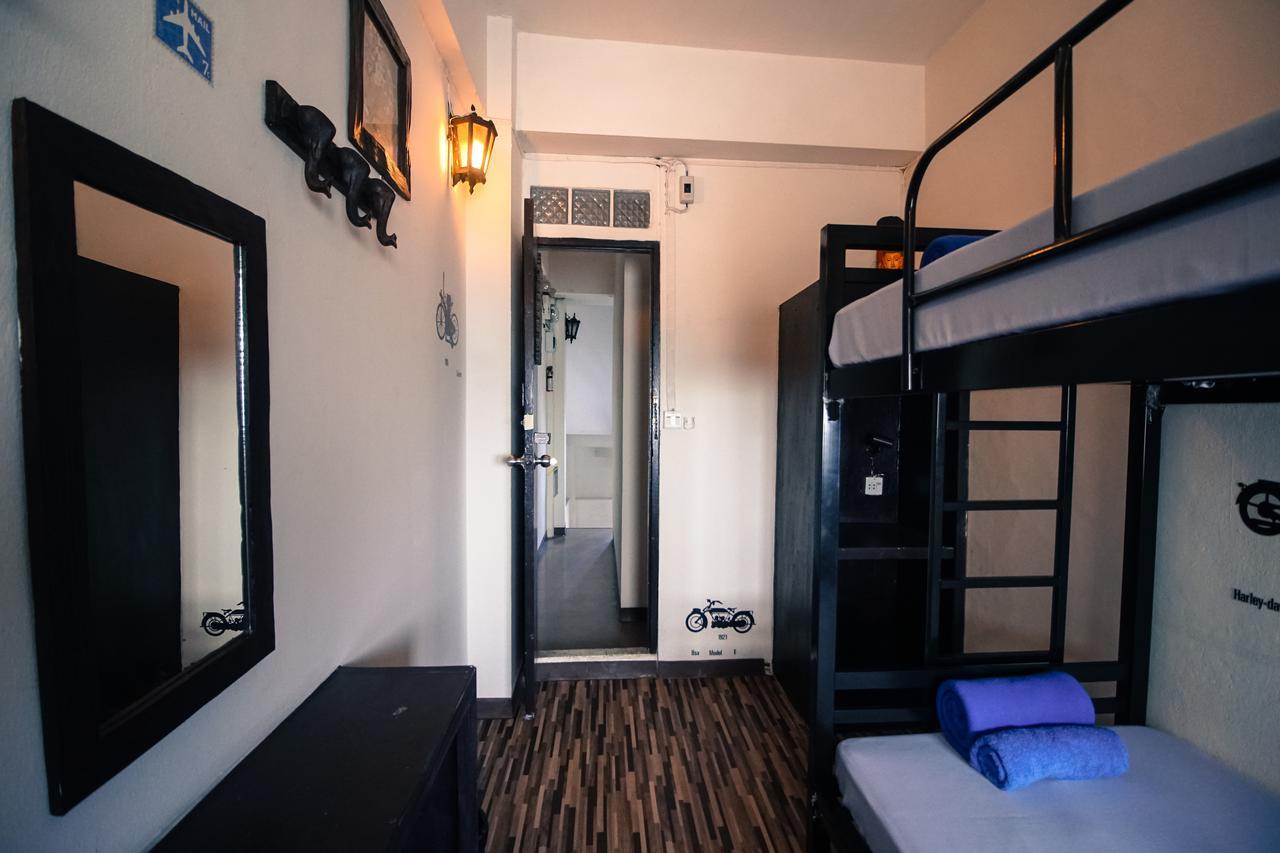 Hostel Yha Bangkok Downtown @ Station S3 Zewnętrze zdjęcie